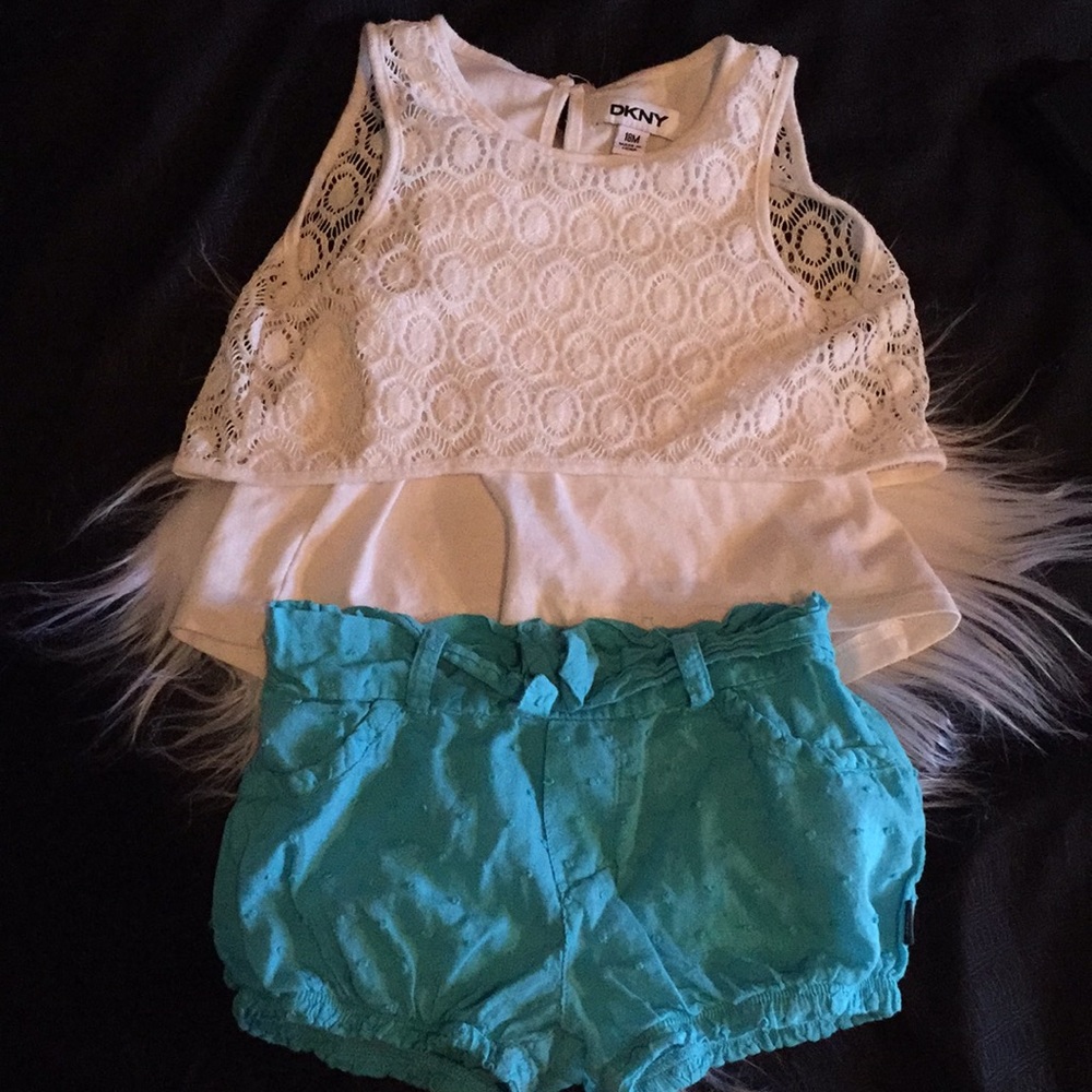 DKNY outfit white shirt blue short size 18m